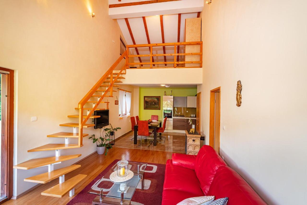 Apartments Maris Novigrad  Luaran gambar